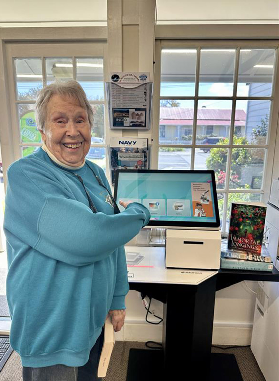 kaipara library Bev and self checkout
